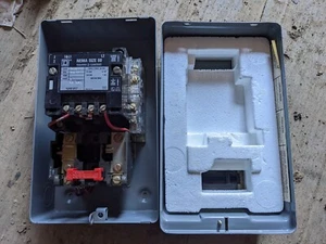 SQUARE D Size 00 8536 Starter Nema LR Enclosure Free Shipping! - Picture 1 of 9