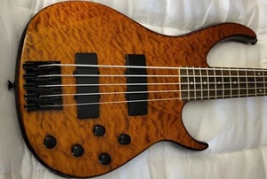 Peavey Millennium AC BXP, 5 string electric bass, like slightly used, sells case - Picture 1 of 5