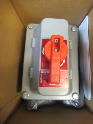 HUBBELL Killark B7NFD32A Disconnect 40 Amp 600 Volt 3PH 25HP Hazardous Location -NEW-B