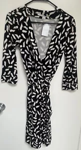 Nuevo Vestido Diane Von Furstenberg Julian Two Seda Negro Blanco Marrón Estampado Envolvente 6 - Imagen 1 de 6