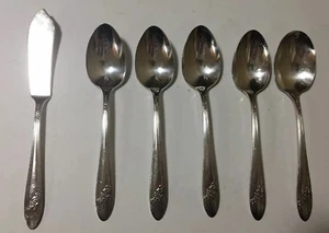 Tudor Plate Oneida Community Queen Bess II ~ 4 Teelöffel ~ Suppenlöffel ~ Buttermesser - Bild 1 von 4