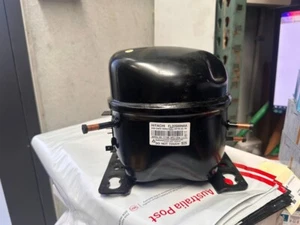 Hitachi Compressor FL20S88NAA Refrigeration Compressor 220-240V BRAND NEW - Picture 1 of 4