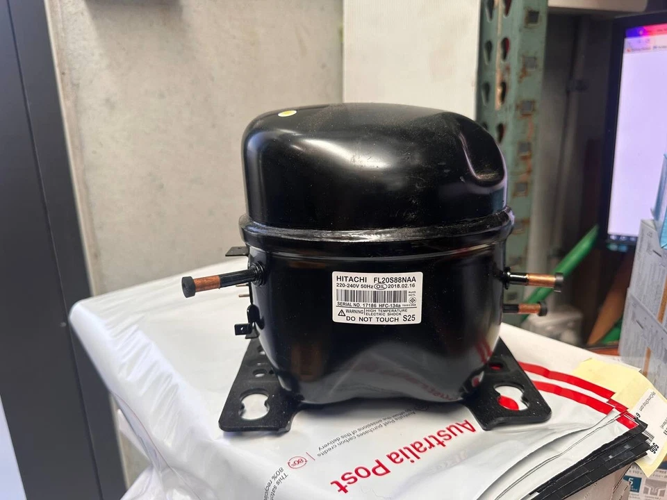 Hitachi Compressor FL20S88NAA Refrigeration Compressor 220-240V BRAND NEW - image 1 of 4