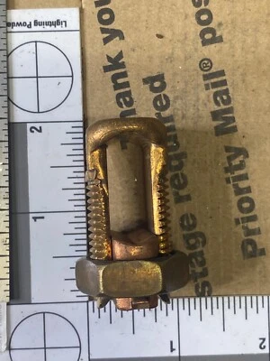 One BURNDY Dual split-Bolt connector14-2/0T, 2/0R , KS2g DB 35-70 - Image 1 of 4