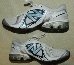 RARE WOMEN'S NEW BALANCE 650 (WR650WB) RUNNING ATHLETIC SHOES SIZE 9 B EXCELLENT - Picture 1 of 11
