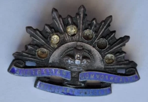 Silver & enamel WW1 sweetheart badge w/Rising Sun- 4 diamantes absent - Picture 1 of 2