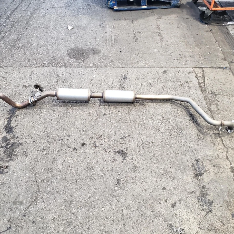 SUZUKI SWIFT EXHAUST MID PIPE MK4 (A2L)  - Image 1 of 4