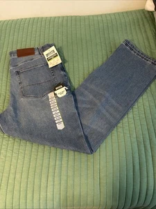 HOT DULUTH Men's Ballroom Double Flex Armachillo Relax Fit Jeans 34”x32” - Picture 1 of 9
