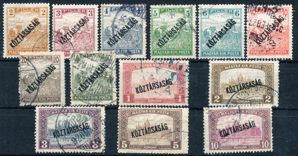 HUNGRÍA - 1918. Edificio Reaper and Parliament con sobreimpresión "República" - USADO Foto 1 de 1