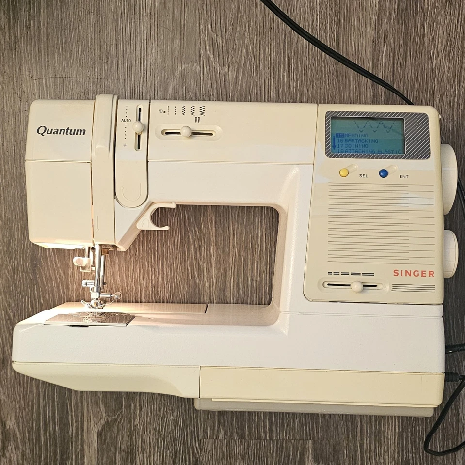 Singer Quantum 9240 Computerize Sewing Machine W/Portable Plastic Carrying Case - Image 1 of 4
