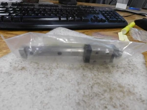 THK Modell: HSR12RM 2H300 Linearschiene mit einer Schiene. New Old Stock - Bild 1 von 2