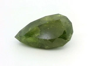 6.77Ct UNHEATED GREEN SPHENE GEMSTONE FROM MADAGASCAR - Picture 1 of 7