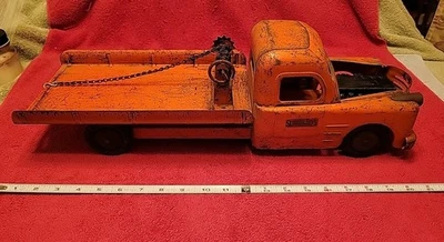 Vtg 1950s STRUCTO Pressed Steel Rollback Flatbed Tow Wrecker Truck USA 🇺🇸  - Image 1 of 4