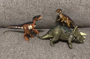 Hasbro Jurassic Park Dinosaurs Young T-Rex/Juvenile Tyrannosaurus 1997 JP 42 - Bild 1 von 11