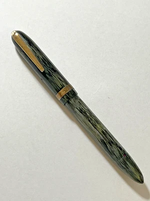 "Pluma Estilográfica Webster Fourstar Verde Estriado 14K Plumín Hecha en Estados Unidos 5-1/8""" Foto 1 de 4