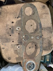 1930S DashPanel With Switches And Oil Pressure Gauge Looks Really Old - Picture 1 of 16
