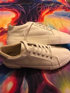 Great pair of hardly worn white trainers with silver heels size 8 by F&F - Picture 1 of 7