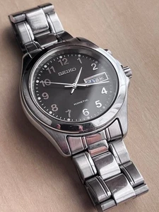 Seiko Kinetic 5M63-0B00 Men's Watch Black Dial Used No Customs Fees US - Picture 1 of 4