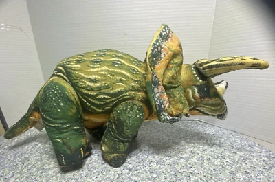 Jurassic Park TRICERATOPS DINOSAUR PLUSH Ace Novelty 1992 — 第 1/4 张图片