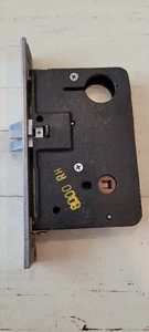 Yale Entry Door Lock Chrome Faceplate 8000 RH 8M Commercial - Picture 1 of 5