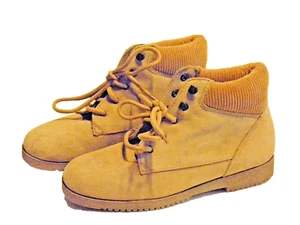 Womans Bay Area Traders Lite Tan Suede Lace Up Ankle Shoe Boots Scotchgard Sz 7m - Picture 1 of 10
