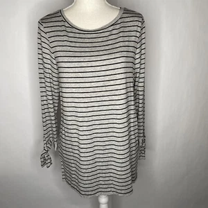 Liz Claiborne Sz PM Women’s Bow Tie 3/4 Sleeve Top Stripped Black & Gray CUTE - Picture 1 of 7