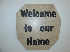 Willkommensschild Sandstrahlkunst Wandbehang "Willkommen in unserem Zuhause" Geschenk - Bild 1 von 10