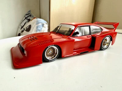 BMINICHAMPS 100798600 FORD CAPRI TURBO GR5 ROSSO 1979 1/18 - Immagine 1 di 4