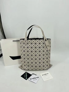 BAO BAO ISSEY MIYAKE Beige Geometric Tote Bag With Adjustable Strap Outlet NWT - Picture 1 of 8