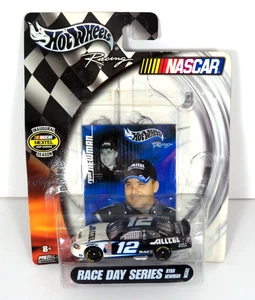 Hot Wheels Nascar: Dodge Race Day Series Ryan Newman B6582 - Bild 1 von 5