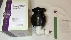 Scentsy Groovy Black Nightlight Warmer Retired With Bulb & Box + WORKS - Picture 1 of 1