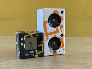 Cube World Series 5 By Radica Mattel - Hip Hop Cube and Speaker Mod - RARE - Picture 1 of 8