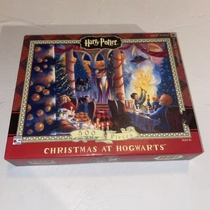 New York Puzzle Company - Natale a Hogwarts - 500 pezzi - COMPLETO scatola usata - Foto 1 di 4