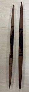 Vintage Aborigines Holz klatschende Musikstäbe Pokerwork Zeremonie Paar Patina Kunst - Bild 1 von 7