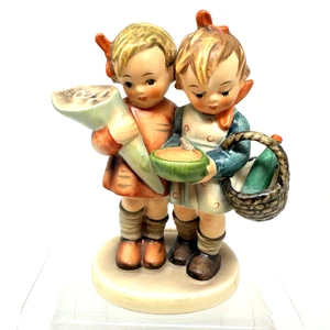 Figurina vintage Hummel Goebel "ANDARE DALLA NONNA" 52/0 TMK-5 - Foto 1 di 13