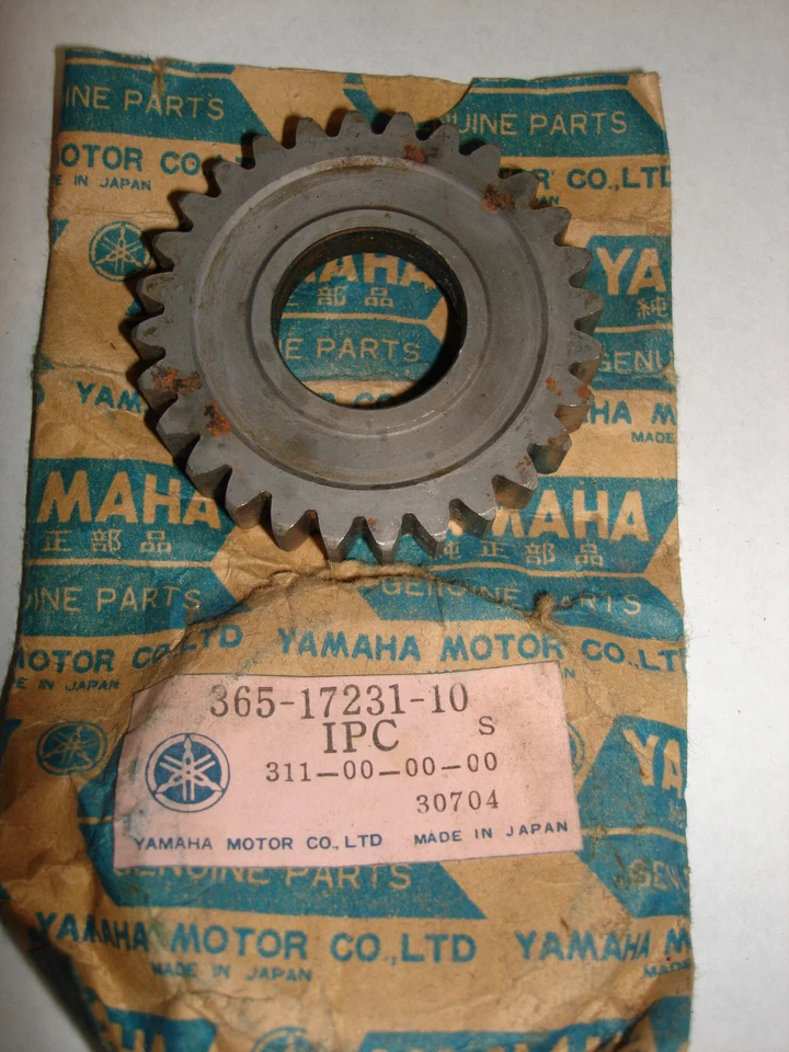 YAMAHA MX 250 360 NOS OEM TRANSMISSION 3RD GEAR MX 250 360 1973 1974 - Image 1 of 1