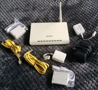 zYxel p-660HW-T1 v2 wireless router + PSU + Filters + Leads - Image 1 of 2