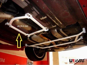 SOPORTE DE MIEMBRO DE BARRA INFERIOR MEDIA ULTRA RACING PARA MAZDA RX8 1.3 ’03-’12 (2x2) - Imagen 1 de 10