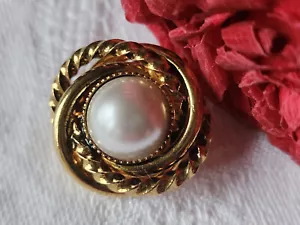 Collection bouton ancien en métal doré perlé superbe 2,5 cm G16H - Foto 1 di 6