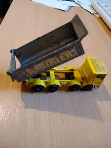 MATCHBOX SERIES NO 51 8 WHEEL TIPPER tipper works plus gatefold  - Picture 1 of 6