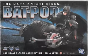 Moebius The Dark Knight BAT-POD in 1/25 920 ST - Picture 1 of 2