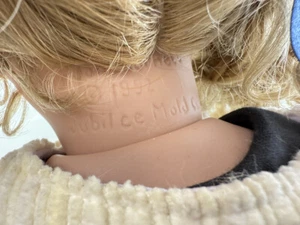 Künstlerpuppe Sammler Porzellan Puppe 62 cm Zustand Siehe Foto - Bild 1 von 3