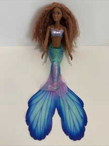 MATTEL DISNEY LITTLE MERMAID LIVE ACTION MOVIE ARIELLE NUR PUPPE 2022 - Bild 1 von 11