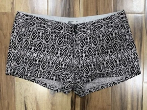 American Eagle niedriger Bund Chino Shorts Stretch Taschen geometrisches Muster Damen 10 - Bild 1 von 4