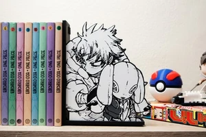 Manga Panele - Rudo mit Spielzeug I Bücherecke I Bücherregal I Buchstütze - Bild 1 von 5