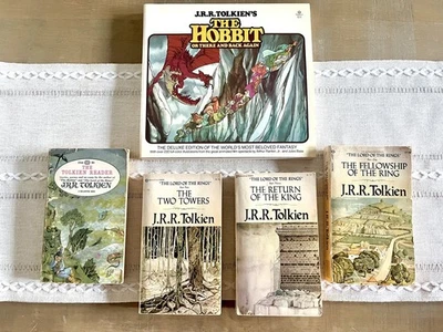 Vintage J.R.R. Tolkien The Lord of the Rings Trilogy Ballantine Book Lot (5) Foto 1 de 4