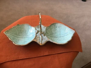 Mid Century Vintage Cal Style Pottery 286 Large Green Gold Trim Leaf Dish (NF) - Picture 1 of 7