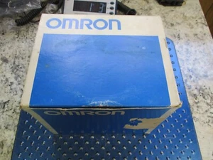 CONTROLADOR DE TEMPERATURA OMRON MULTI RANGO 100 A 240 VAC E5AX-A-F - Imagen 1 de 9