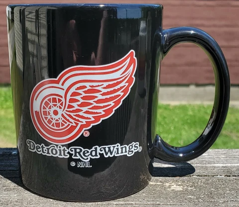 NHL Detroit Red Wings black coffee mug/cup by Liquid Logic officially licensed Cover