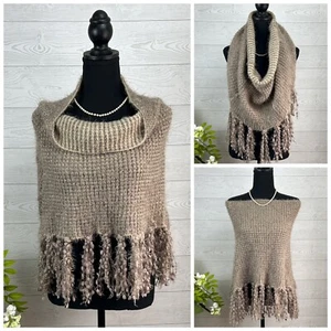 NWT One Size SIMPLY NOELLE Beige Fringe Shawl, Scarf, Poncho Multifunction $30 - Picture 1 of 6